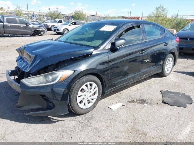 Hyundai ELANTRA SE 2018 5NPD74LF0JH310660 Image 2