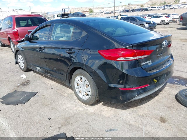 Hyundai ELANTRA SE 2018 5NPD74LF0JH310660 Image 3