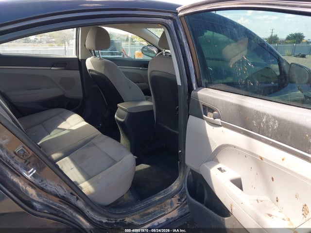 Hyundai ELANTRA SE 2018 5NPD74LF0JH310660 Image 8