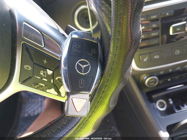 Продажа на аукционе авто 2015 Mercedes-benz Gla 250 4matic, vin: WDCTG4GB7FJ037518, номер лота: 45951986