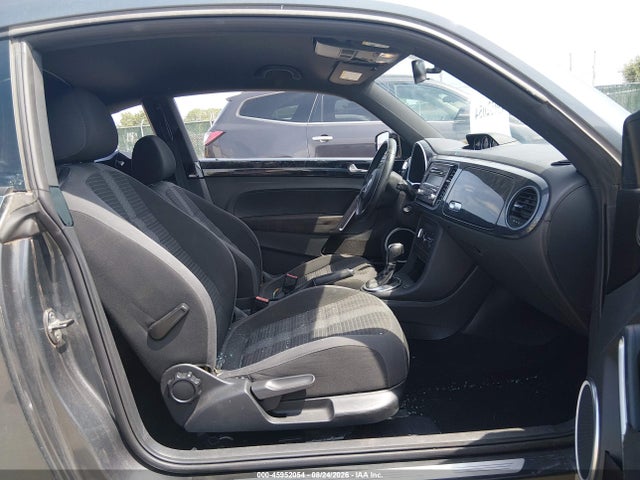 2012 Volkswagen Beetle 2.0t Turbo მანქანა იყიდება აუქციონზე, vin: 3VWVA7AT1CM641628, აუქციონის ნომერი: 45952054