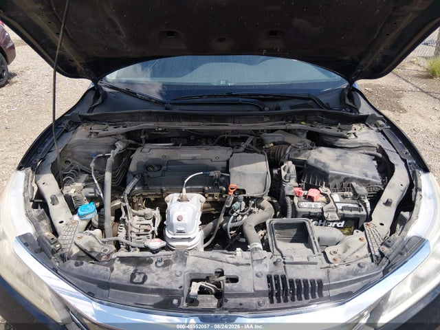 45952057 :رقم المزاد ، 1HGCR2F72HA183928 vin ، 2017 Honda Accord Ex مزاد بيع