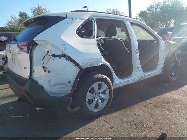Toyota RAV4 LE 2019 JTMH1RFVXKD035602 Image 4
