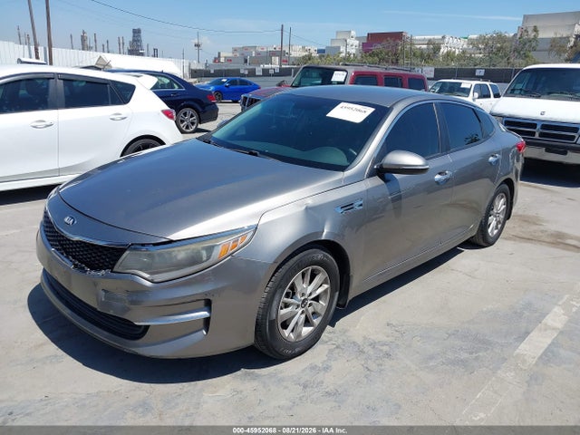 KIA Optima Lx 2018 5XXGT4L32JG239651 Image 2