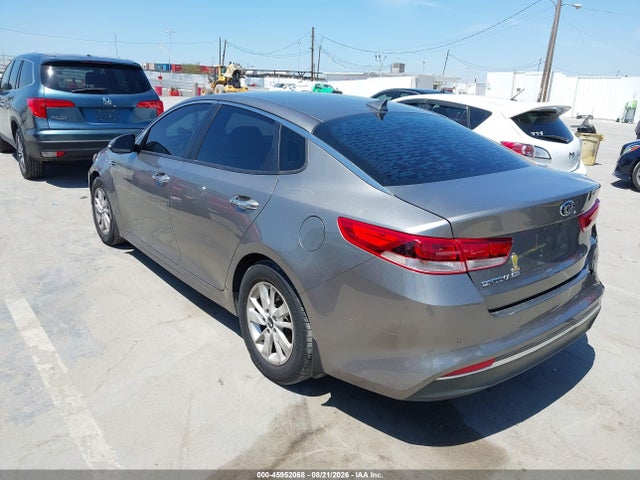 KIA Optima Lx 2018 5XXGT4L32JG239651 Image 3