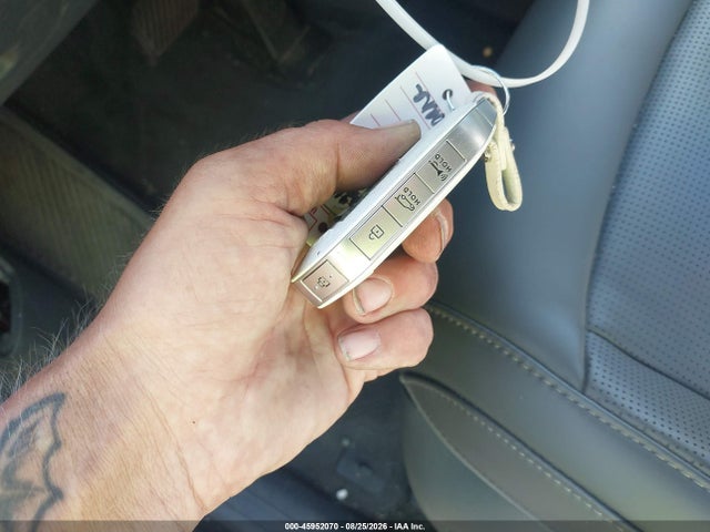 Продажа на аукционе авто 2024 Kia Ev9 Light Short Range, vin: KNDAA5S2XR6042117, номер лота: 45952070