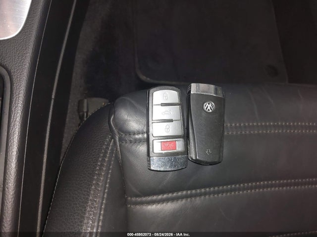 2008 Volkswagen Passat Vr6 მანქანა იყიდება აუქციონზე, vin: WVWRU73C58E054824, აუქციონის ნომერი: 45952073