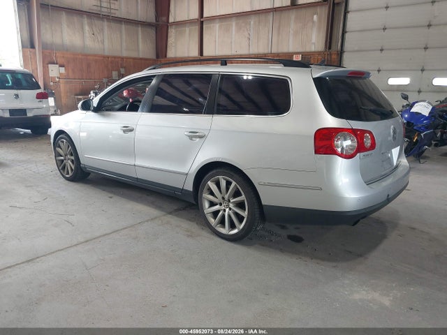 2008 Volkswagen Passat Vr6 მანქანა იყიდება აუქციონზე, vin: WVWRU73C58E054824, აუქციონის ნომერი: 45952073