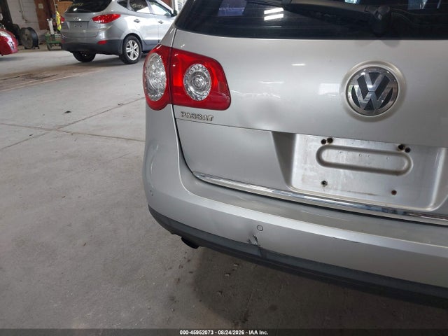 2008 Volkswagen Passat Vr6 მანქანა იყიდება აუქციონზე, vin: WVWRU73C58E054824, აუქციონის ნომერი: 45952073