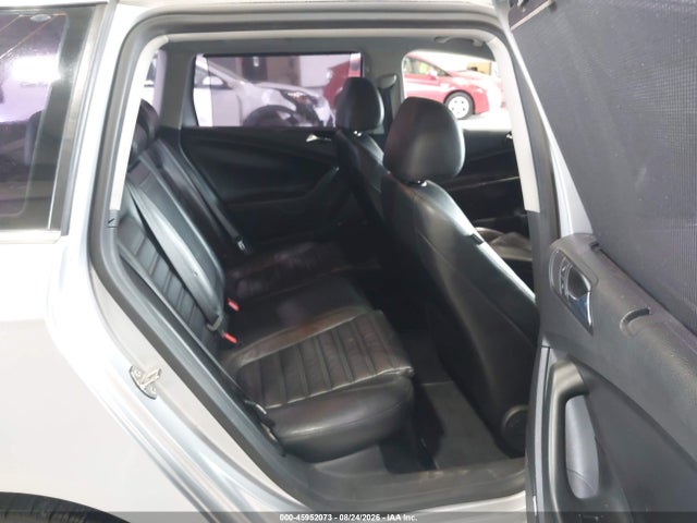 2008 Volkswagen Passat Vr6 მანქანა იყიდება აუქციონზე, vin: WVWRU73C58E054824, აუქციონის ნომერი: 45952073