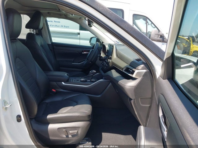 Продаж на аукціоні авто 2021 Toyota Highlander Xle, vin: 5TDGZRAH3MS032862, номер лоту: 45952086