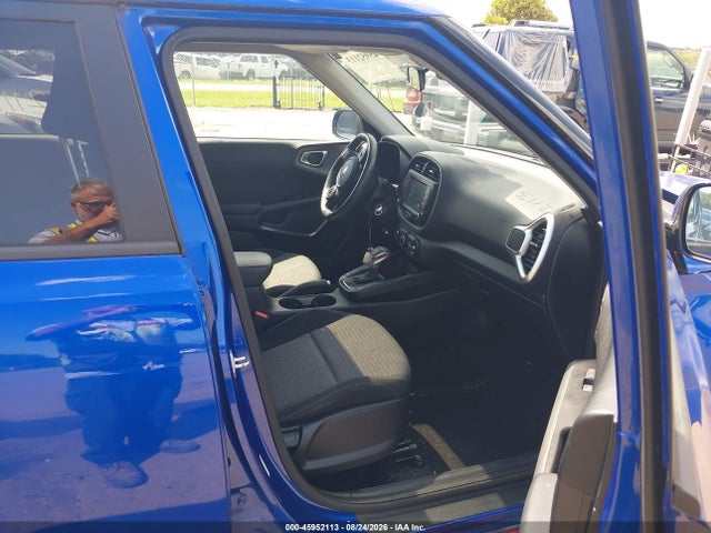 2021 Kia Soul Gt-line მანქანა იყიდება აუქციონზე, vin: KNDJ63AU6M7739215, აუქციონის ნომერი: 45952113