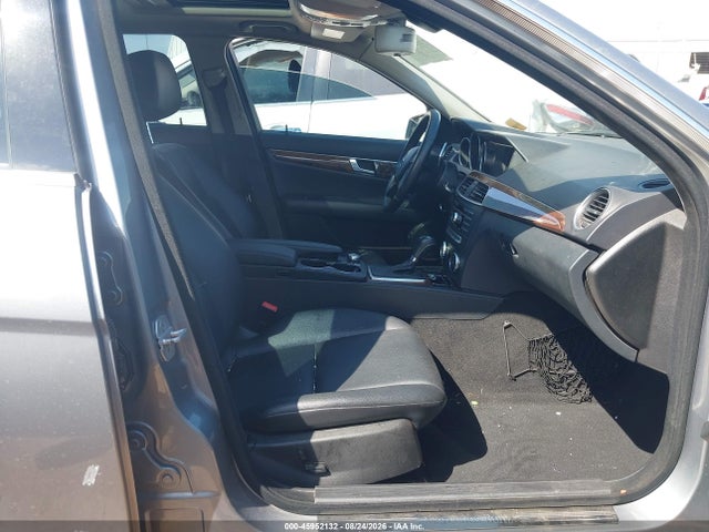 Aukcja sprzedaży 2012 Mercedes-benz C 250 Luxury, vin: WDDGF4HB1CA598873, numer aukcji: 45952132