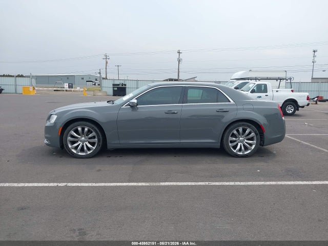 Продаж на аукціоні авто 2019 Chrysler 300 Touring, vin: 2C3CCAAG1KH590587, номер лоту: 45952151