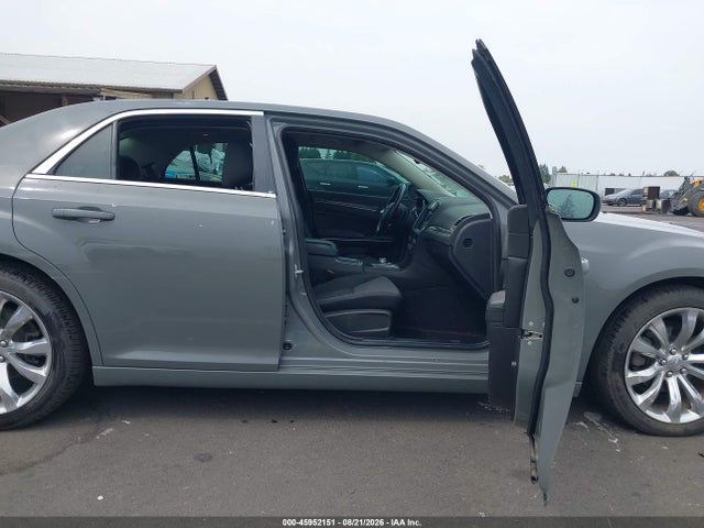 Продаж на аукціоні авто 2019 Chrysler 300 Touring, vin: 2C3CCAAG1KH590587, номер лоту: 45952151