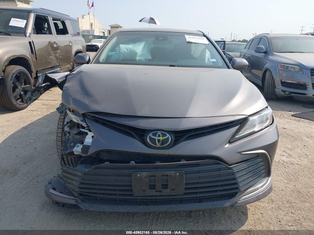 Продажа на аукционе авто 2022 Toyota Camry Le, vin: 4T1C11AK6NU662726, номер лота: 45952165