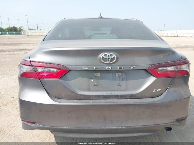 Продажа на аукционе авто 2022 Toyota Camry Le, vin: 4T1C11AK6NU662726, номер лота: 45952165