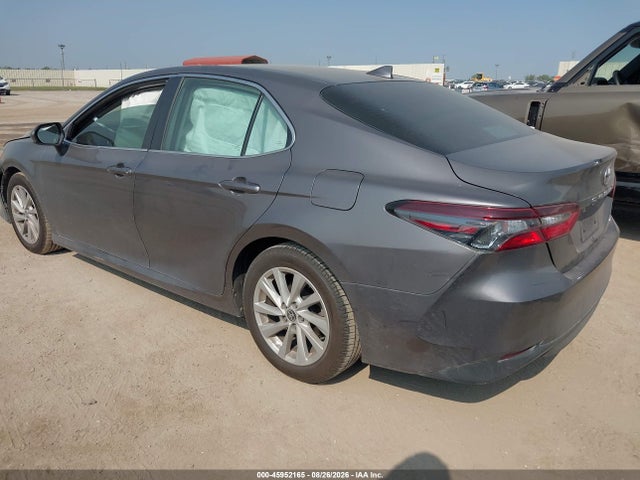 Продажа на аукционе авто 2022 Toyota Camry Le, vin: 4T1C11AK6NU662726, номер лота: 45952165