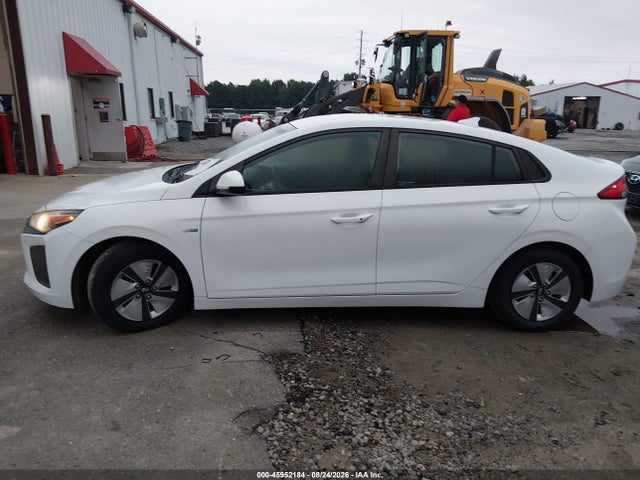 Продажа на аукционе авто 2018 Hyundai Ioniq Hybrid Blue, vin: KMHC65LC1JU100435, номер лота: 45952184