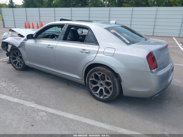 Продаж на аукціоні авто 2018 Chrysler 300 300s, vin: 2C3CCABG1JH301415, номер лоту: 45952209