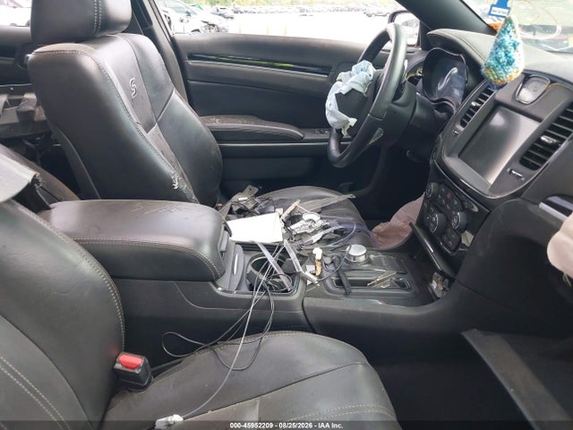 Продаж на аукціоні авто 2018 Chrysler 300 300s, vin: 2C3CCABG1JH301415, номер лоту: 45952209