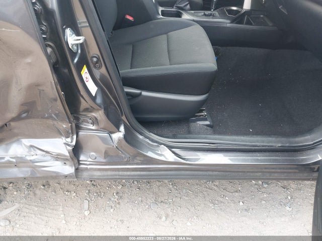 JTMBFREV3JJ202987 Toyota RAV4 LE