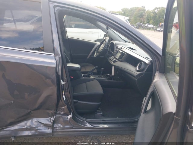 JTMBFREV3JJ202987 Toyota RAV4 LE