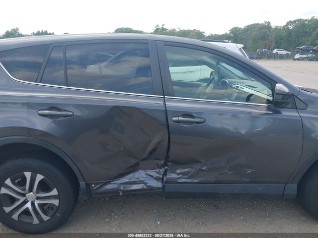 JTMBFREV3JJ202987 Toyota RAV4 LE