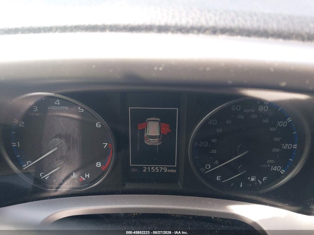 JTMBFREV3JJ202987 Toyota RAV4 LE