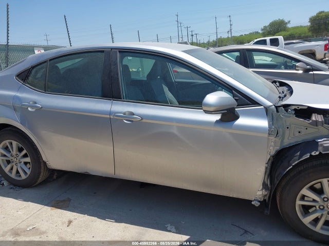Продаж на аукціоні авто 2026 Toyota Camry Le, vin: 4T1DAACK4TU698137, номер лоту: 45952266
