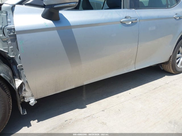 Продаж на аукціоні авто 2026 Toyota Camry Le, vin: 4T1DAACK4TU698137, номер лоту: 45952266