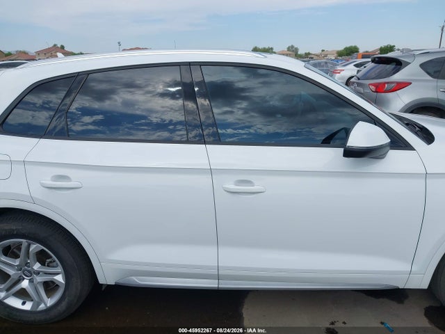 45952267 :رقم المزاد ، WA1ANAFY7J2011537 vin ، 2018 Audi Q5 2.0t Premium/2.0t Tech Premium مزاد بيع