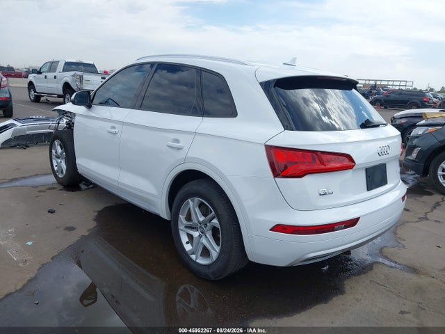 45952267 :رقم المزاد ، WA1ANAFY7J2011537 vin ، 2018 Audi Q5 2.0t Premium/2.0t Tech Premium مزاد بيع