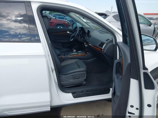 45952267 :رقم المزاد ، WA1ANAFY7J2011537 vin ، 2018 Audi Q5 2.0t Premium/2.0t Tech Premium مزاد بيع