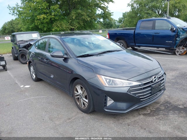 2020 Hyundai Elantra Value Edition მანქანა იყიდება აუქციონზე, vin: 5NPD84LF6LH621686, აუქციონის ნომერი: 45952273