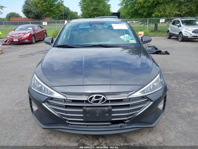 2020 Hyundai Elantra Value Edition მანქანა იყიდება აუქციონზე, vin: 5NPD84LF6LH621686, აუქციონის ნომერი: 45952273