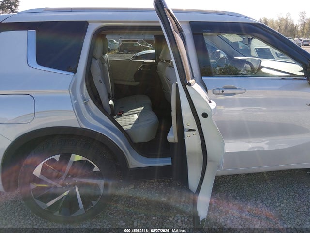 Aukcja sprzedaży 2023 Mitsubishi Outlander Phev 40th Anniversary S-awc/sel S-awc, vin: JA4T5VA97PZ033585, numer aukcji: 45952316