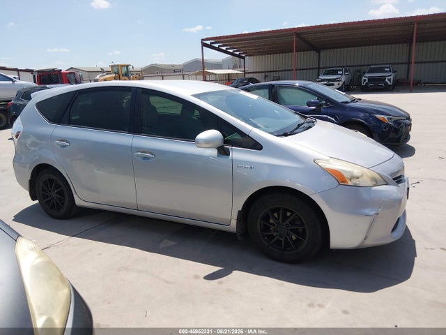 Продаж на аукціоні авто 2014 Toyota Prius V Two, vin: JTDZN3EU4EJ015592, номер лоту: 45952331