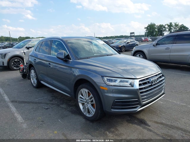 45952354 :رقم المزاد ، WA1BNAFY0J2042889 vin ، 2018 Audi Q5 2.0t Premium/2.0t Tech Premium مزاد بيع