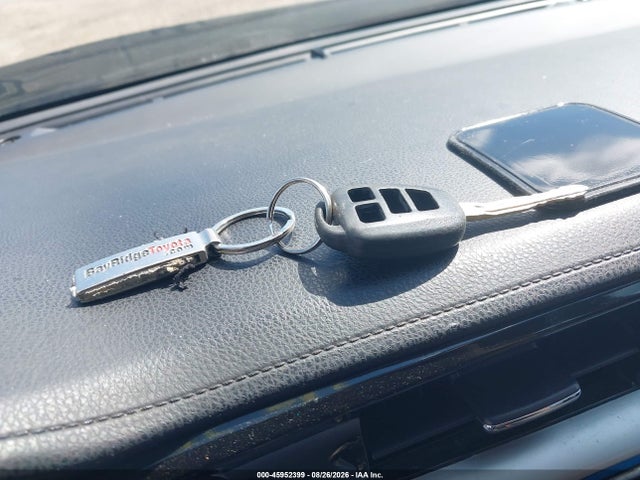 45952399 :رقم المزاد ، 2T1BURHE1FC344971 vin ، 2015 Toyota Corolla S Plus مزاد بيع