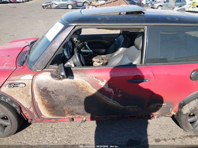 45952419 :رقم المزاد ، WMWRE33465TD94540 vin ، 2005 Mini Cooper S مزاد بيع