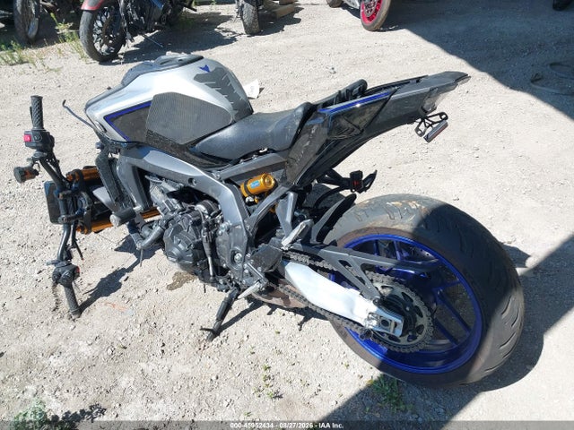 2025 Yamaha Mt09 Sp მანქანა იყიდება აუქციონზე, vin: JYARN95E8SA001438, აუქციონის ნომერი: 45952434