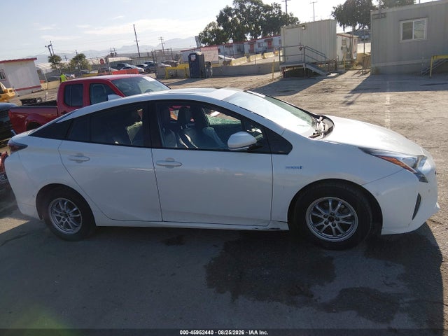 2017 Toyota Prius Four მანქანა იყიდება აუქციონზე, vin: JTDKARFU9H3036753, აუქციონის ნომერი: 45952440