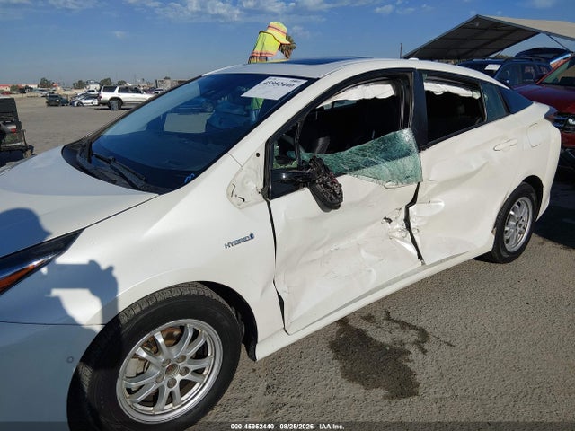 2017 Toyota Prius Four მანქანა იყიდება აუქციონზე, vin: JTDKARFU9H3036753, აუქციონის ნომერი: 45952440