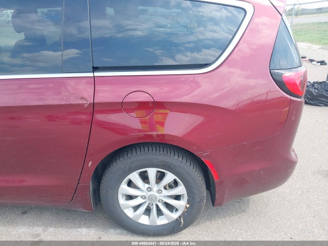 Продажа на аукционе авто 2019 Chrysler Pacifica Touring Plus, vin: 2C4RC1FG8KR523946, номер лота: 45952441