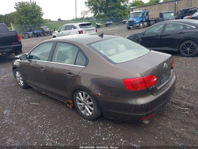2013 Volkswagen Jetta 2.5l Se მანქანა იყიდება აუქციონზე, vin: 3VWDP7AJ4DM372289, აუქციონის ნომერი: 45952456