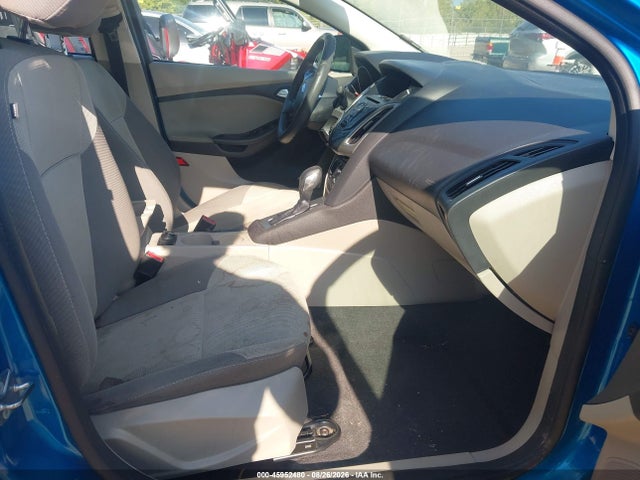 45952480 :رقم المزاد ، 1FADP3F25EL387180 vin ، 2014 Ford Focus Se مزاد بيع