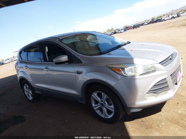 1FMCU0G75GUB73225 Ford ESCAPE SE