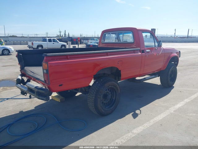 45952586 :رقم المزاد ، JT4RN48D3C0027754 vin ، 1982 Toyota Pickup Rn48 مزاد بيع
