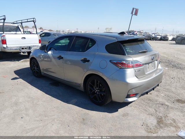 Lexus CT 200H 2016 JTHKD5BHXG2272274 Image 3